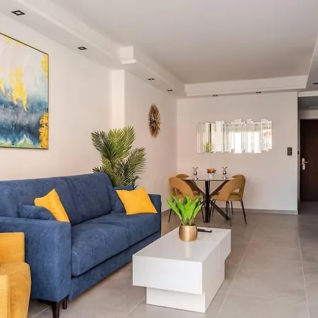 Luxe Colle A L'hotel Martinez Apartment