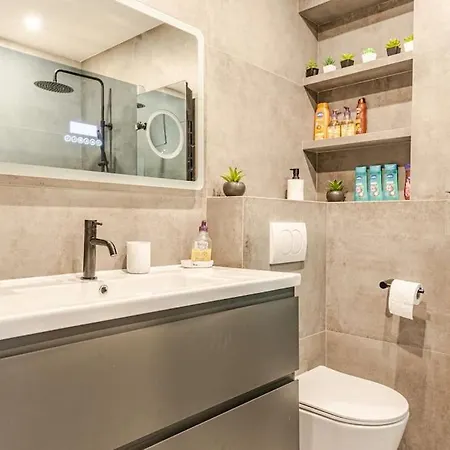 Apartment Luxe Colle A L'hotel Martinez